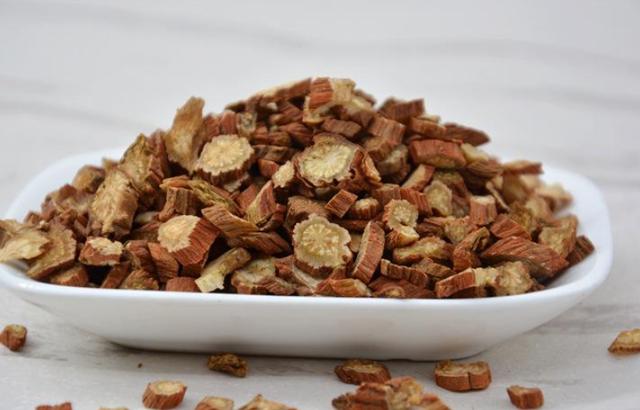 血糖高不一定是糖尿病,还有6个原因,1味中药降低血糖防治并发症