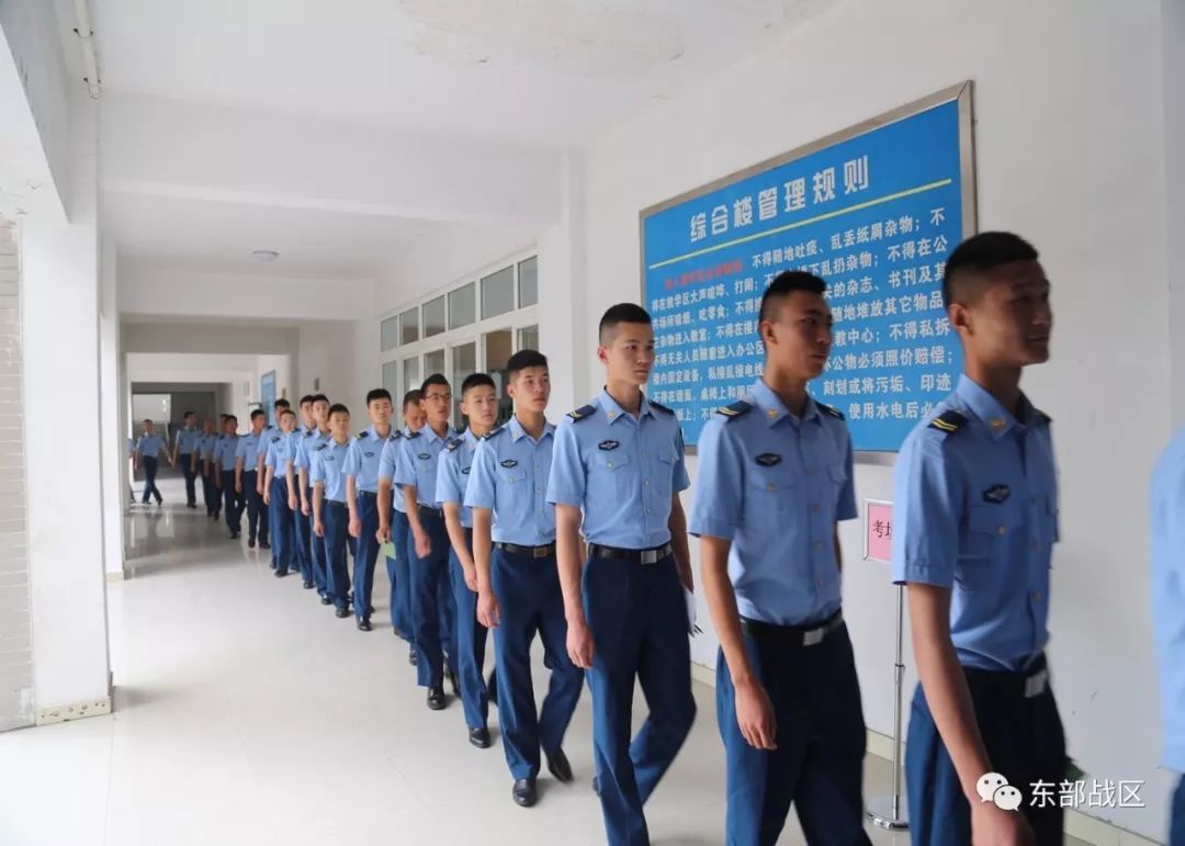 军考时节空军某训练基地向考生交出了满意答卷