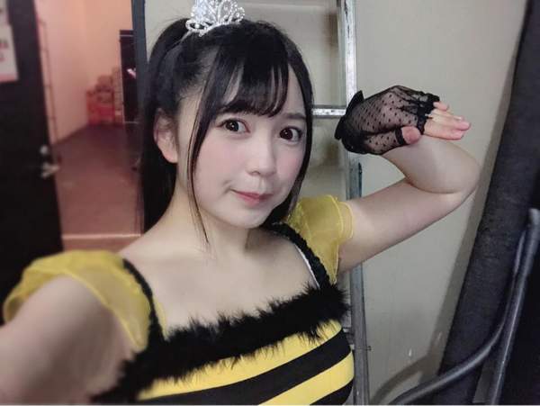 今天,小编要介绍的是来自日本石川县的偶像萌妹"ぷにたん",妹子标准的