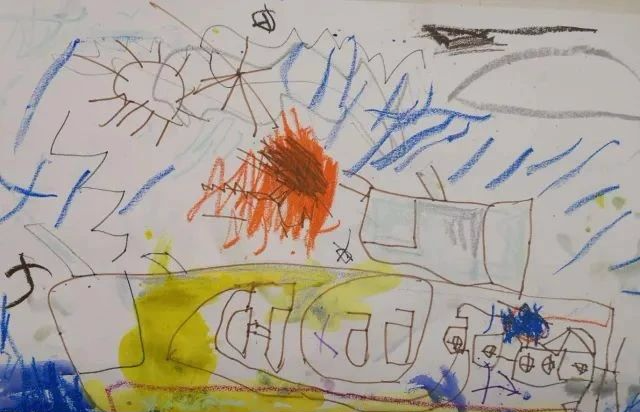 孩子喜欢乱涂乱画?家长要抓住机会,巧用绘画心理学走进孩子内心