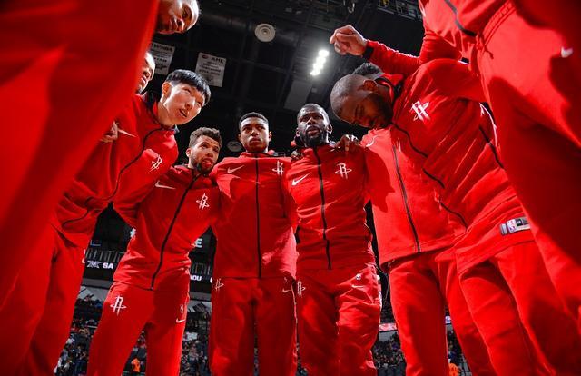 周琦火箭9号球衣被4.4折清仓甩卖,看到价格后