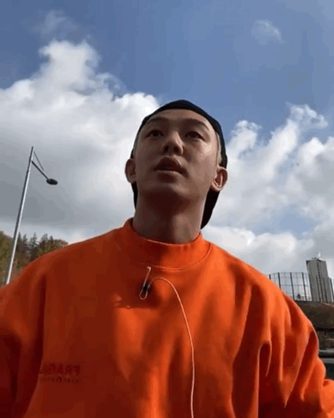 长胖了的刘亚仁