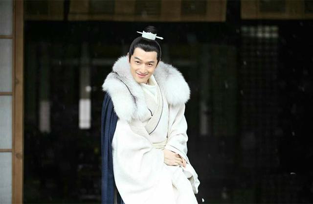 唐嫣养胎剧燕云台来啦剧中经超穿了胡歌琅琊榜的披风吗