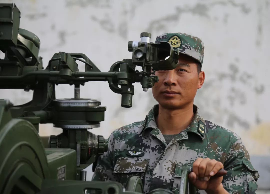 古国勇用荆棘编织勇士荣誉的桂冠