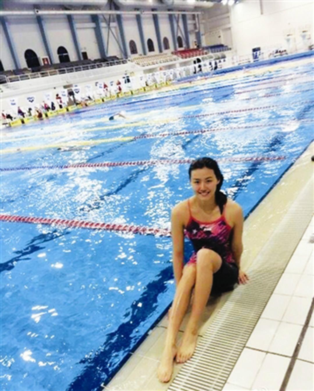 破世界纪录女子50米仰泳泳坛女神刘湘26秒98夺冠