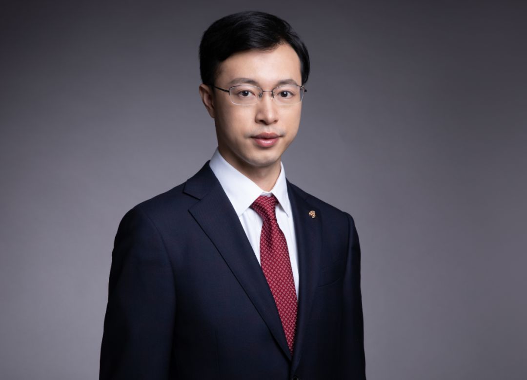 刘翀:各位听众朋友们大家好,我是华宝基金养老金部的刘翀,我主要和