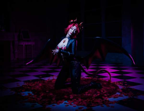 韩国御姐cos王之袭击魅魔身材火辣颜值逆天