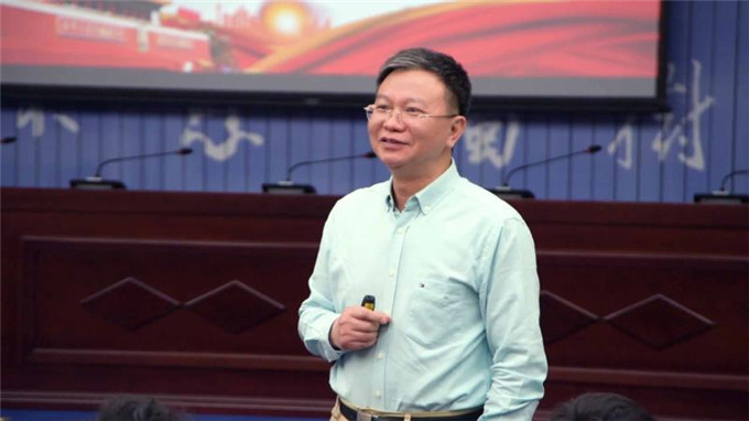 代 担当新使命--严纯华校长讲授专题思想政治理