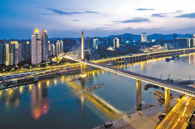 万展志拍摄的石门大桥.     (受访者供图)