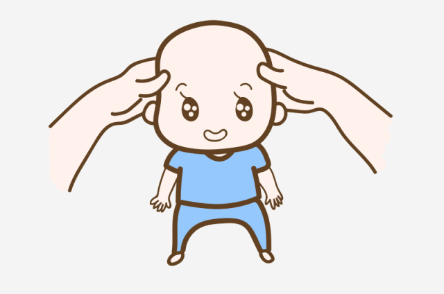 两颊旋转推按法:用手指从宝宝两颊向外旋推到耳朵;7.