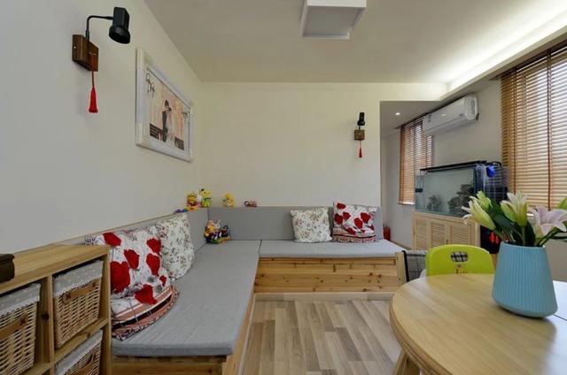 70㎡小宅装修,老公硬是不买沙发做了"它"!完工后太实用了!