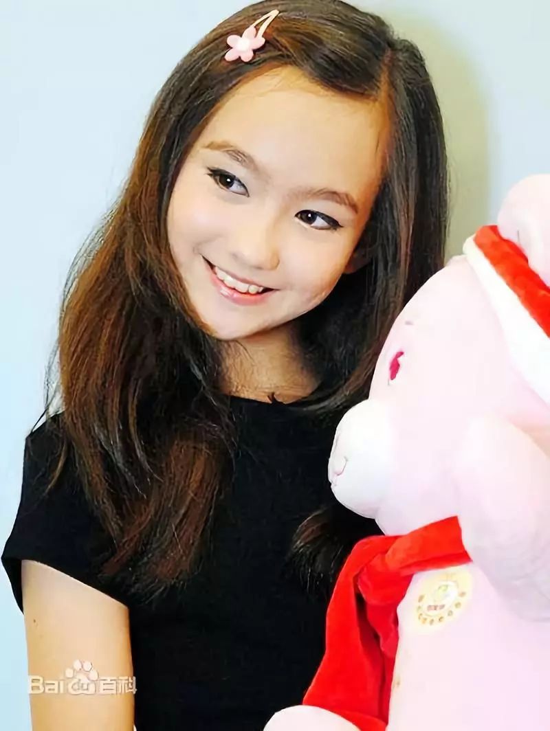 高仿混血儿香奈儿_混血儿香奈儿ins