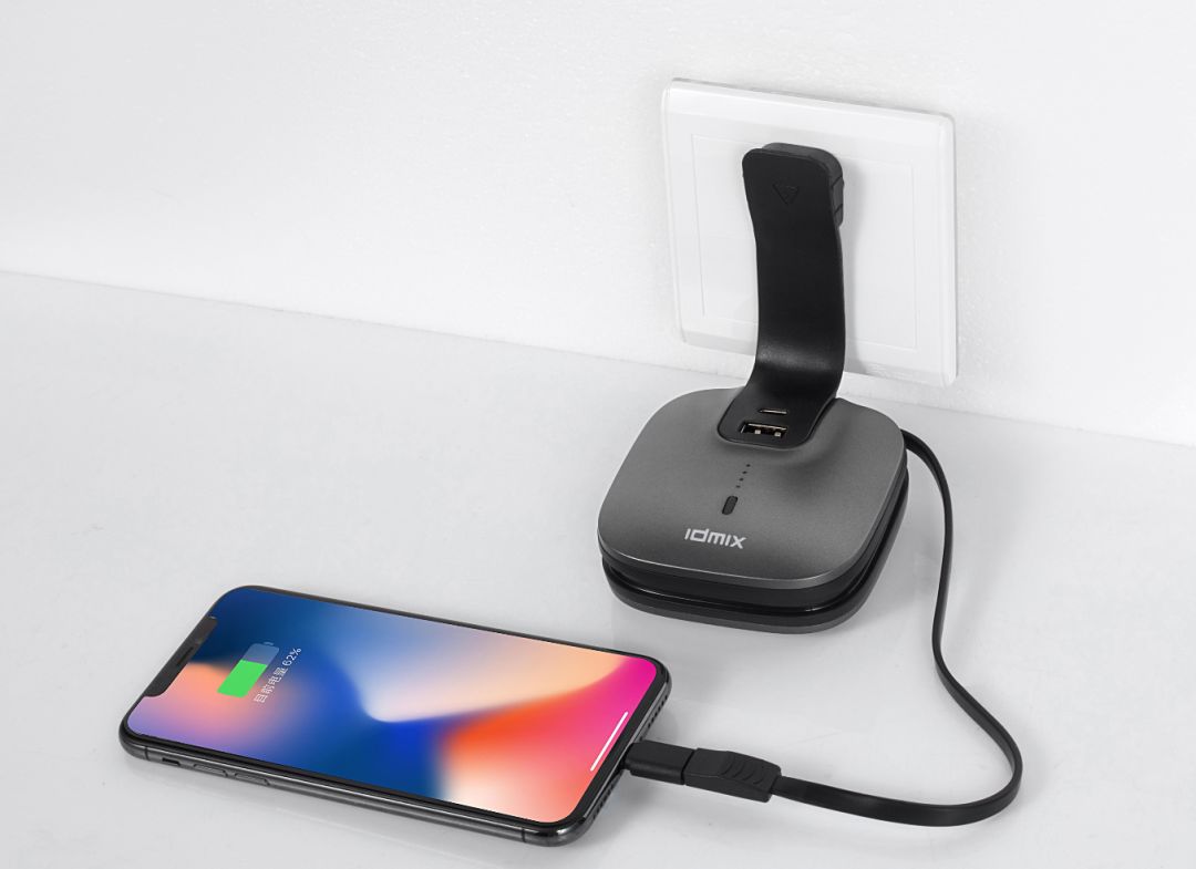 好物| 带这个充电宝出门,无需带任何线