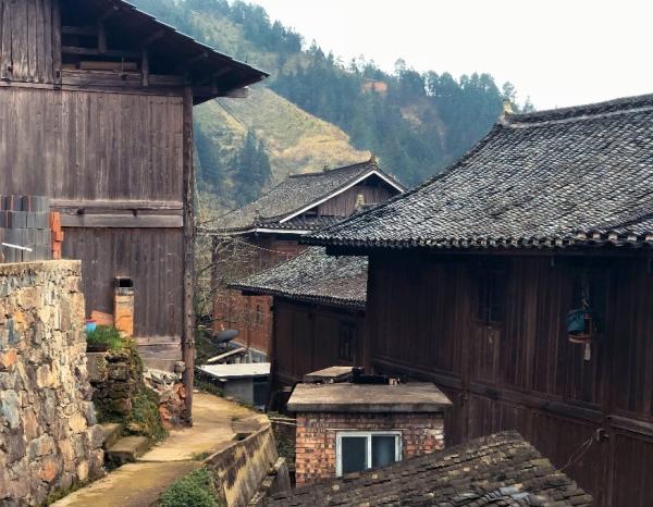 视频新浪潮|吴玉圣:侗族贫困村到 快手村 的变形