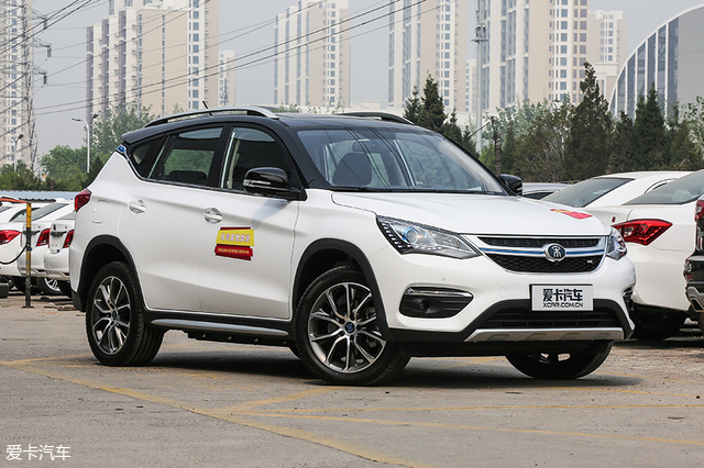 王朝的继任者 爱卡实拍比亚迪宋ev400