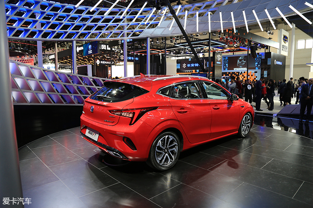 2018北京车展 长安全新一代逸动xt静评