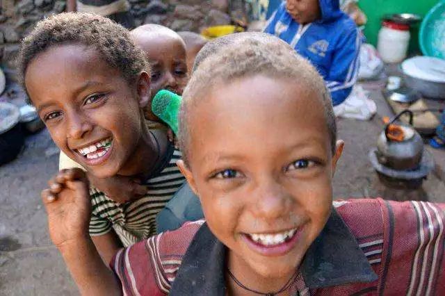 治愈心灵的短片《微笑的力量》,你笑起来的样子真好看!