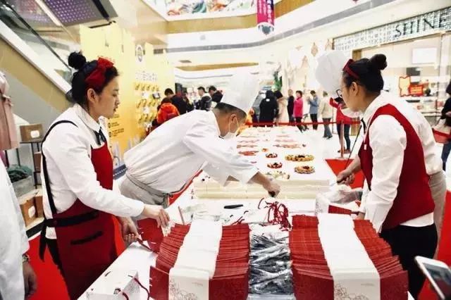 抖音网红随便一个小视频点赞10000+?研究了3