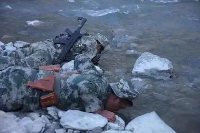 这就是军人的色彩!每一种都让人热泪盈眶