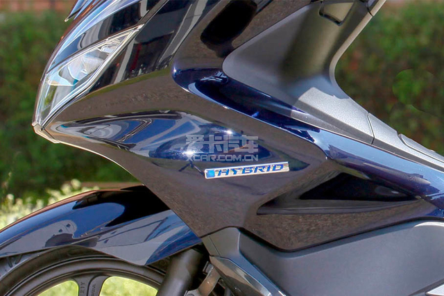 首款量产混动摩托车 本田 PCX Hybird