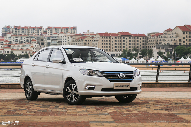 质感提升 适合家用 爱卡试驾力帆650 ev-新浪汽车