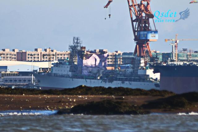 中国海军关键巨舰又悄悄下水一艘将成舰队核心 手机新浪网