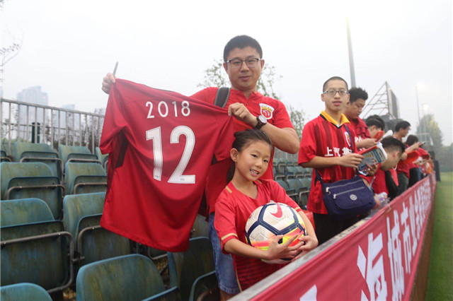 东·现场 | 市民足球节福利多得脸红心跳,想看上