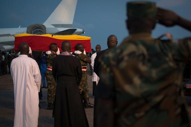 「外代一线」(2)悼念安南