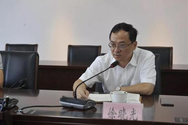 越城区召开区委常委(扩大)会议 宣布金晓明任区委书记