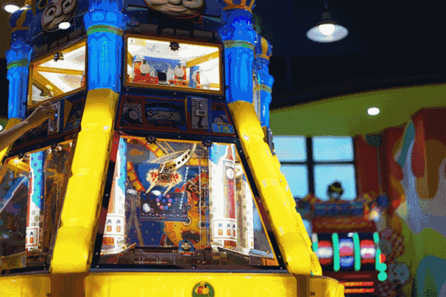 新机台托马斯推币机让你推更多的币,出更多的票,换更高价值的超值礼品