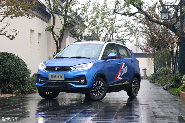 预售拿下5万订单的电动车 试驾哪吒n01