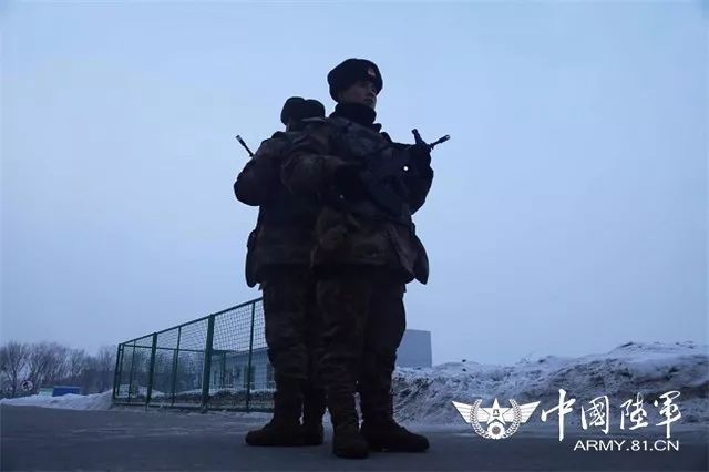 960万k㎡的坚强后盾中国哨兵为你站岗