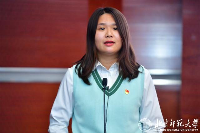 物理学系团委书记刘珊珊分享志愿故事法学院2018级本科生弓启明讲述了