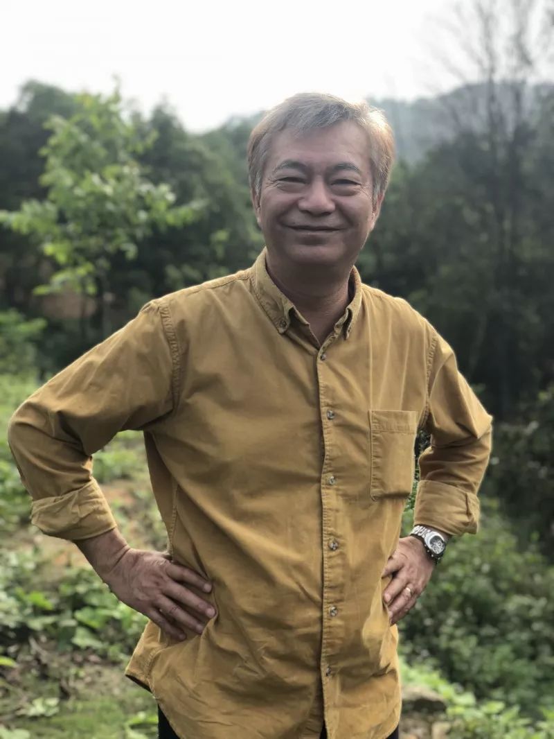 当年tvb老戏骨,却巅峰期退隐,回来广东当农民|廖伟雄|tvb|网中人_新浪