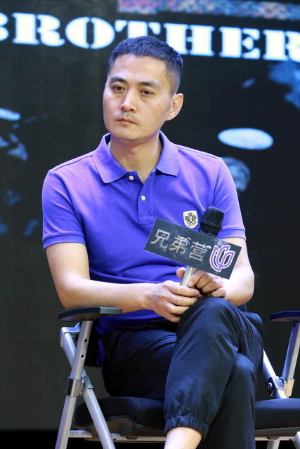 《兄弟营》上海将播 海顿翁虹再组cp展现别样英雄故事