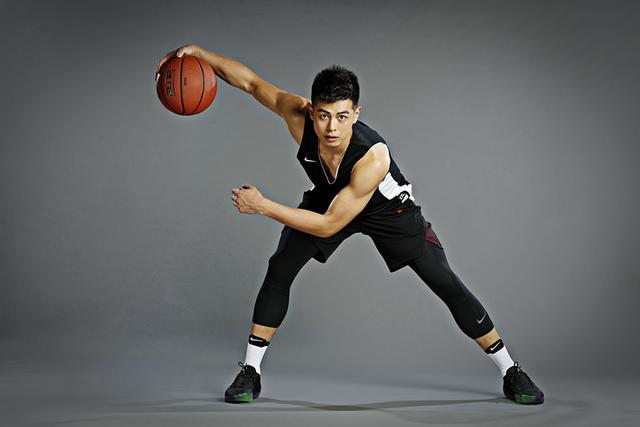 耐克签约cba球员方硕,继续进军中国篮球市场