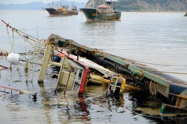 玉环发生一起渔船侧翻事故 无人员伤亡