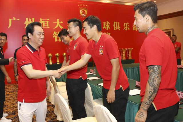 许老板不辞辛劳鼓励球队夺冠 恒大"末位零奖金制"用心良苦