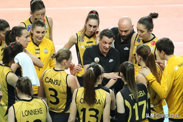 金局14-16憾负 瓦基弗银行无缘欧冠决赛