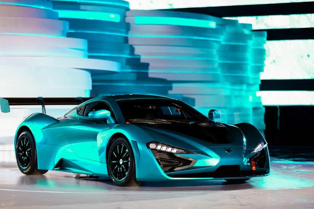 北极狐登陆 700公里续航 2.59秒破百 两年六款新车吹牛还是发奋?