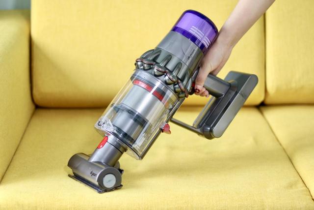 戴森v11深度使用体验续航吸力全面升级用科技提升生活幸福感