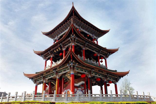 云南建筑大观遥望古楼陈韵悠长