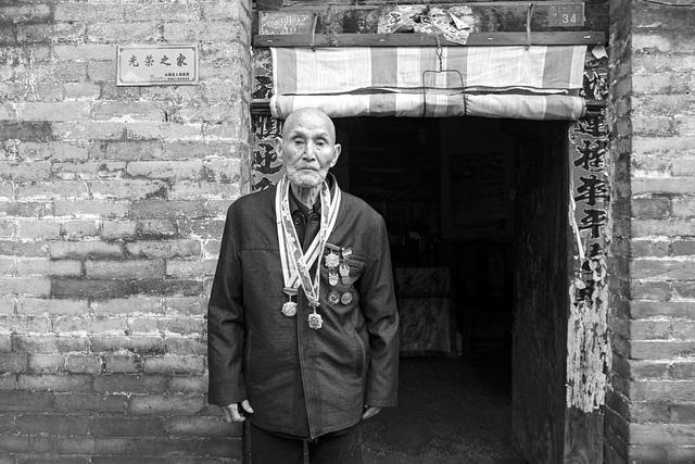 95岁老党员交来2019元"特殊党费"|云南|李小田|党员_新浪新闻