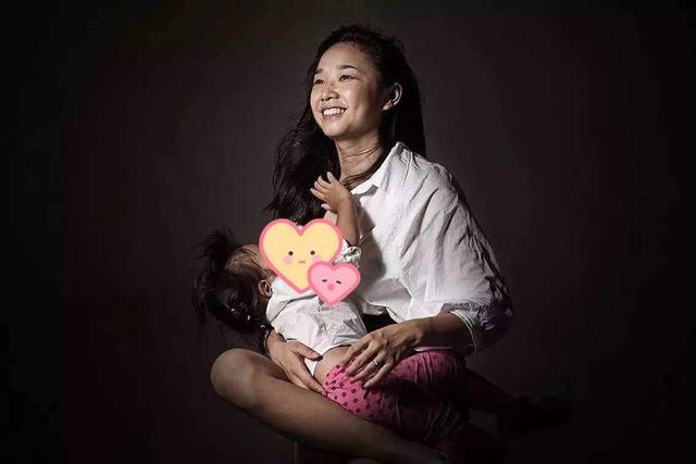 新手宝妈没奶水,闺蜜帮找"男催乳师",婆婆知道后回绝:让他滚