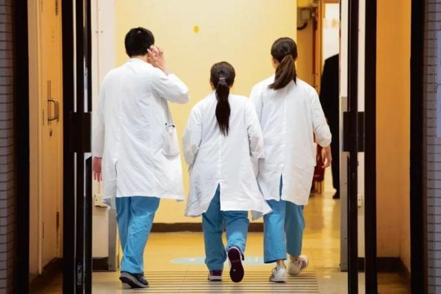 补壹刀:这六组数据,勾勒出今天香港的大轮廓