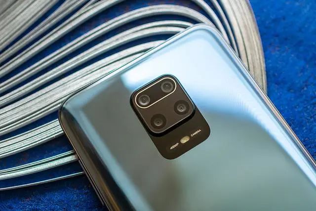 红米note9 pro真机抢先看:骁龙720g配5000mah电池,今年4g主力