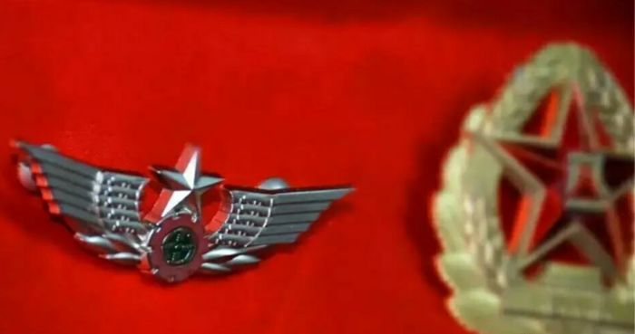 @上等兵,你乘坐的2016至2018次军列即将到站