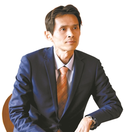 李之勤痴迷水下机器人