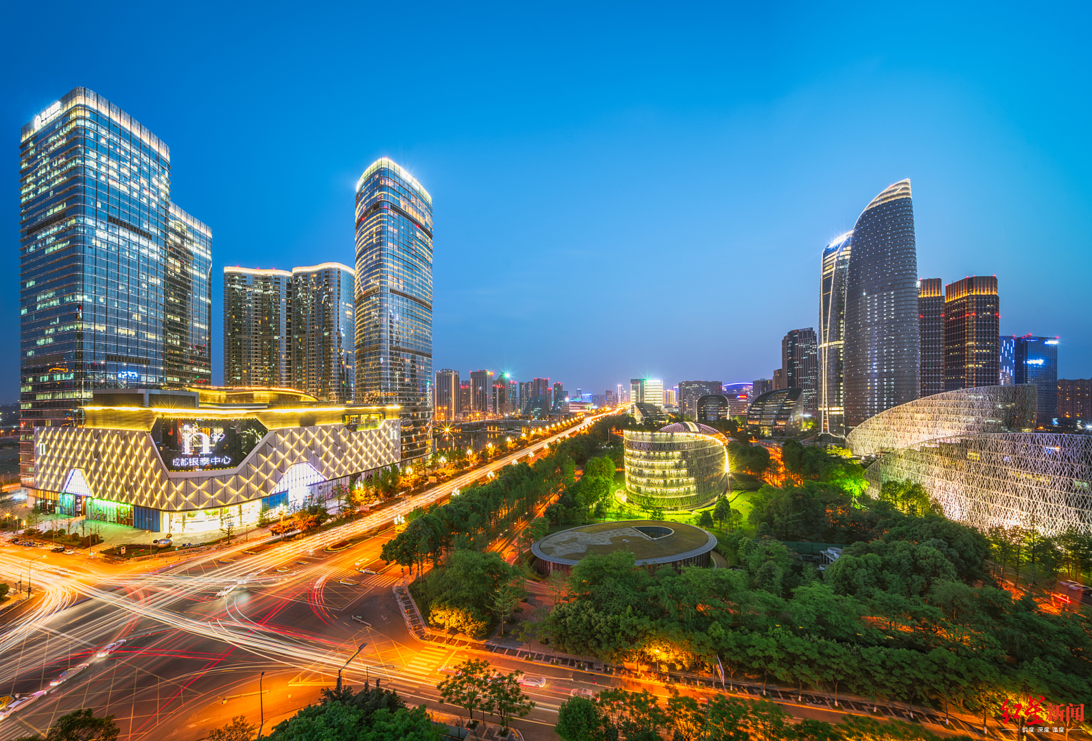 成都商圈进化史一部买买买出来的大江大河