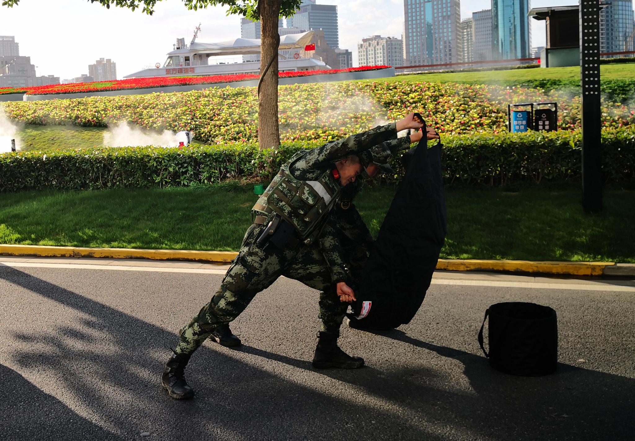 明珠塔下铸忠诚——记武警上海总队执勤第二支队执勤十八中队